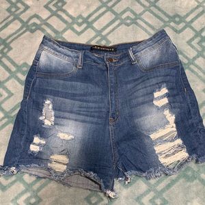 High waist ripped jean shorts